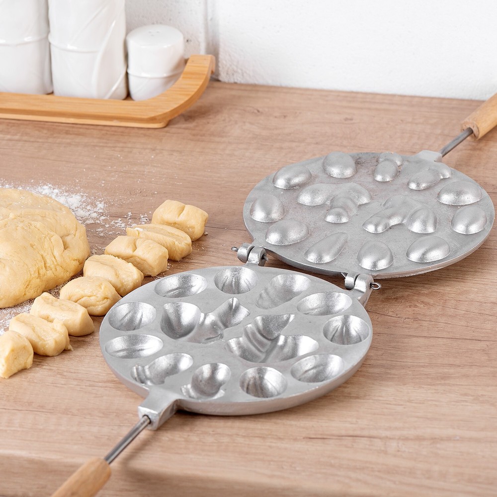 LARGE MOLD FOR BAKING NUTS AND SQUIRRELS (HAZELNUT) “SQUIRREL”