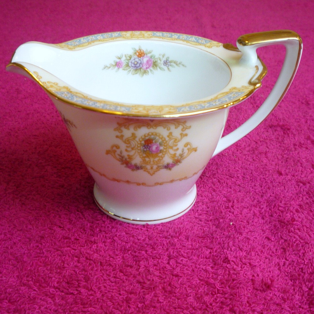 Noritake (N194) 2 7/8"  CREAMER Exc