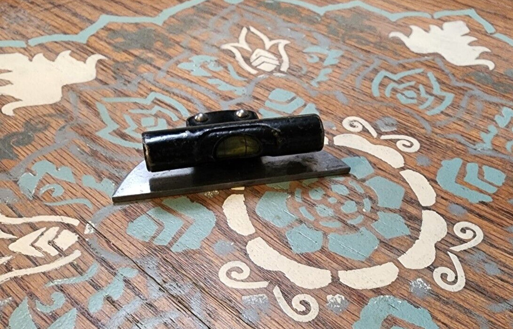 Level Attachment For Early Starrett Protractor Head