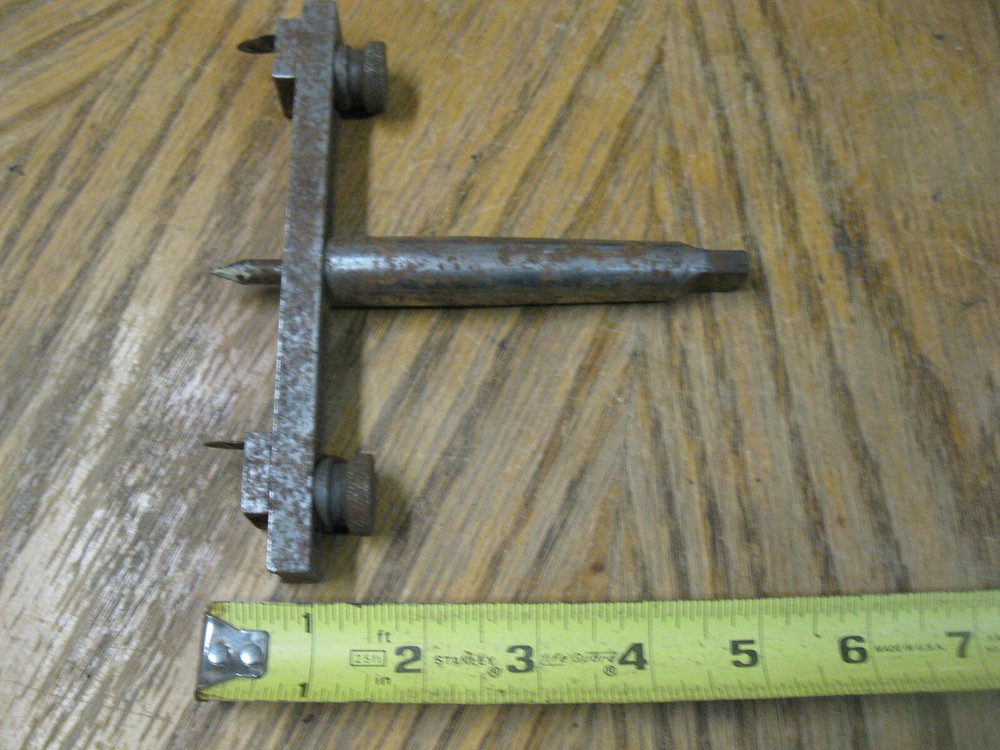 Adjustable Hole Saw with Steel Blades