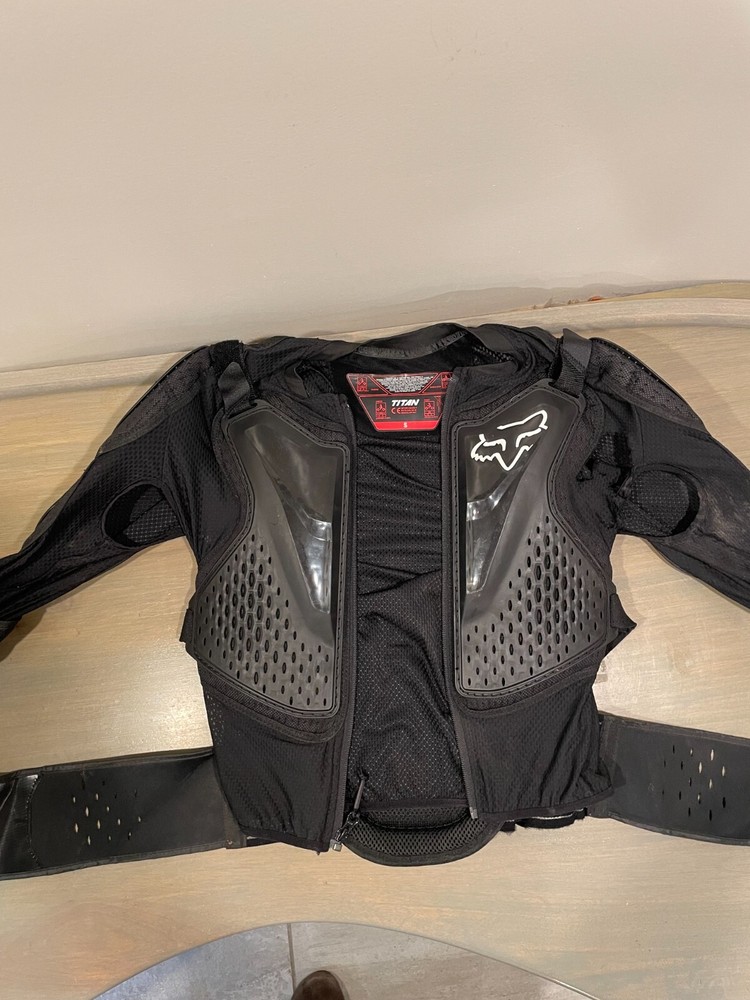 fox torso protection black size small pre owned