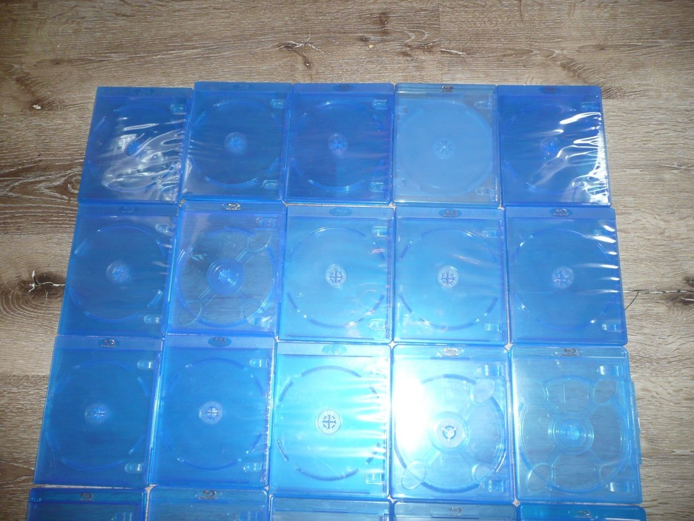 (30) Blu-Ray Empty Replacement Boxes Cases - 15 Single Disc 15 Double