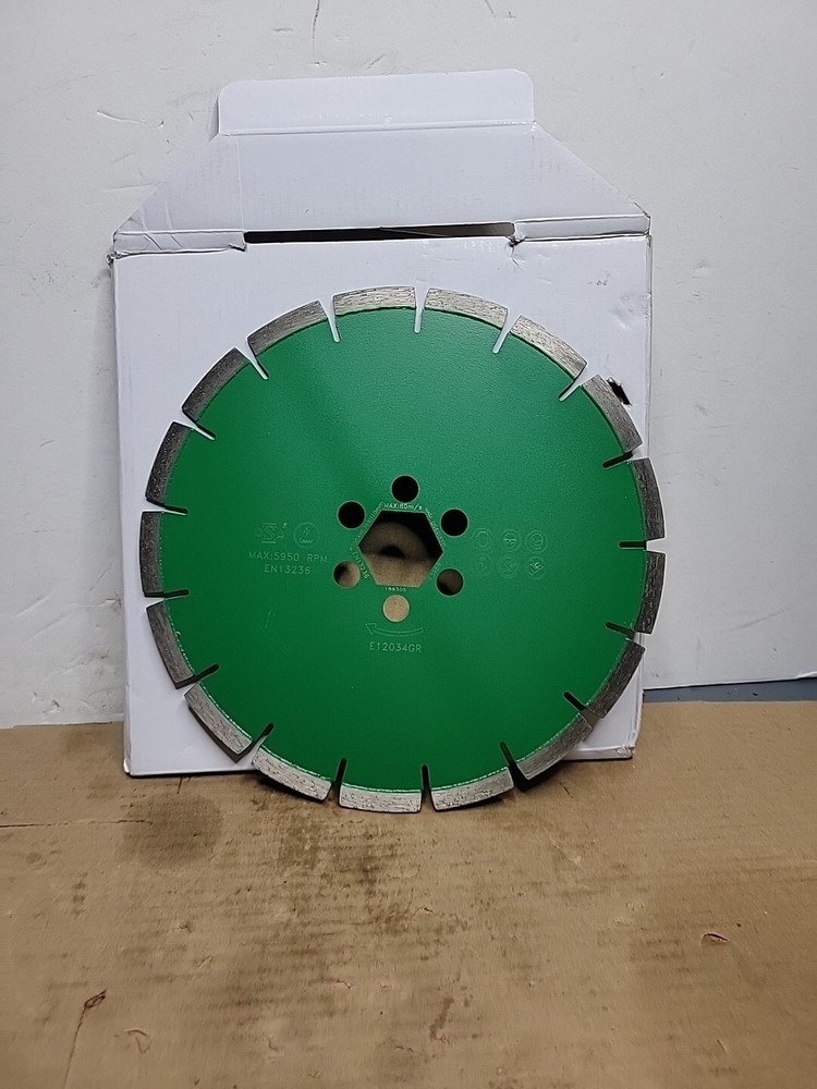 Qty: 1 New Blastrac E12034GR 10" diamond blade. Hex. bore.