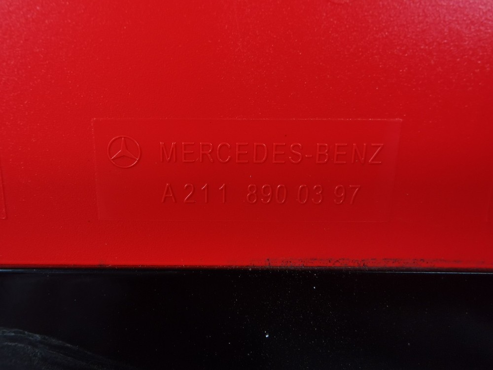 2005 MERCEDES BENZ E-CLASS WARNING TRIANGLE A2118900397