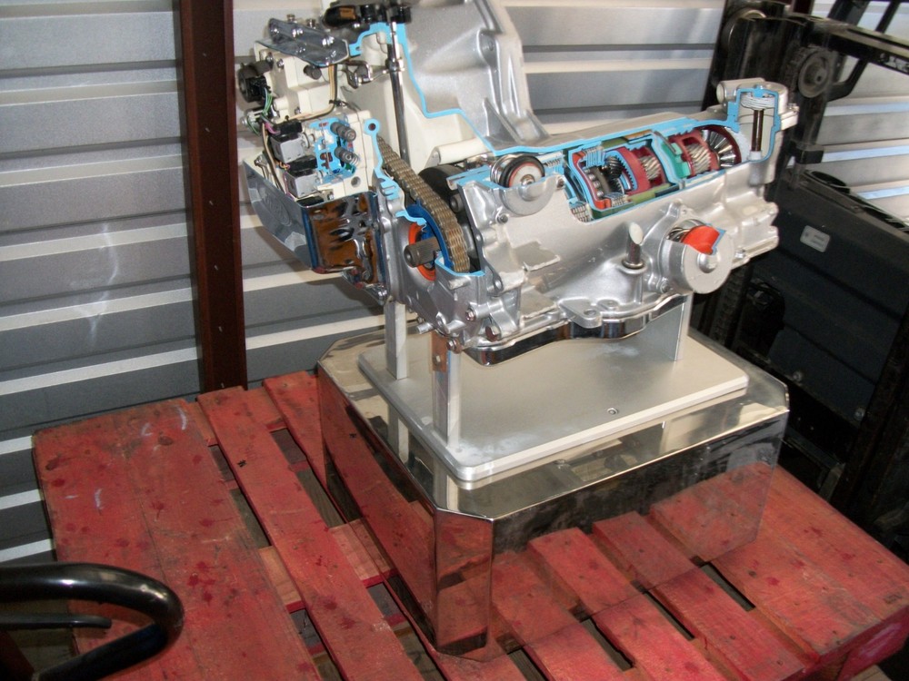 NICE FORD AX4S AUTOMATIC TRANSAXLE CUTAWAY DISPLAY INSTRUCTIONAL TRAINING MODEL