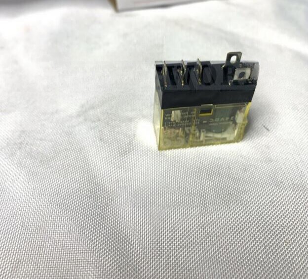 10PCS NEW IDEC Intermediate Relay RJ1S-CLD-D24 24VDC