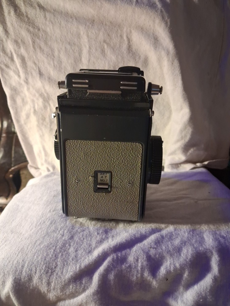 Vintage Yashica 44 Camera