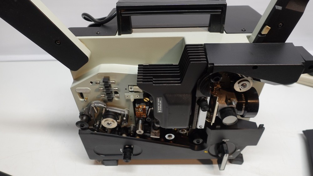 Vintage ELMO 16mm film projector 16-CL Partially working needs rollers