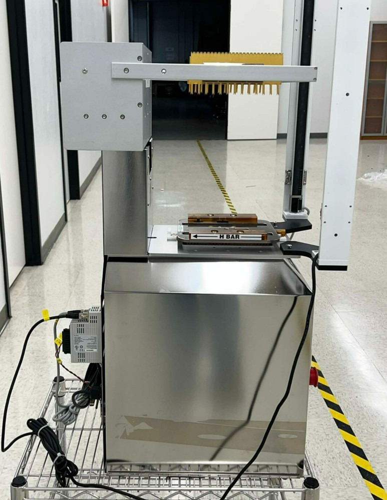 MGI EET10395F-2-U Wafer Exchanger *used working