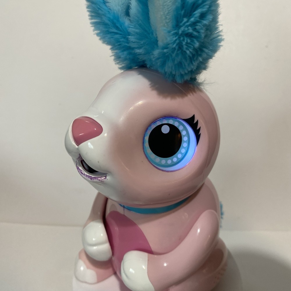 Spin Master Zoomer Hungry Bunny, Interactive Rabbit Toy