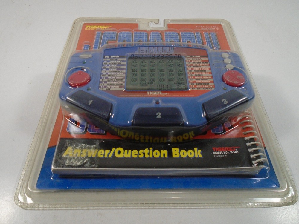 1997 TIGER ELECTRONICS--JEOPARDY! ELECTRONIC GAME (NEW)