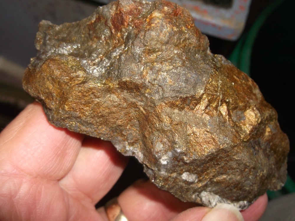 Gold, silver, copper, 223 grams samples ,ore high grade .