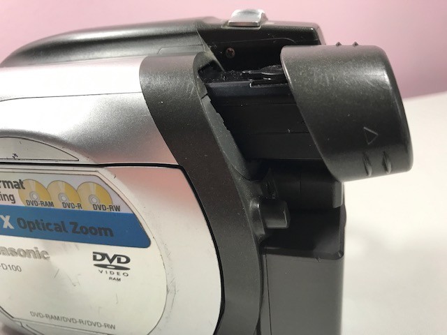 Panasonic VDR-D100 Camcorder - Silver