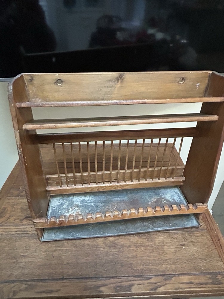Antique American Hanging  Plate Rack