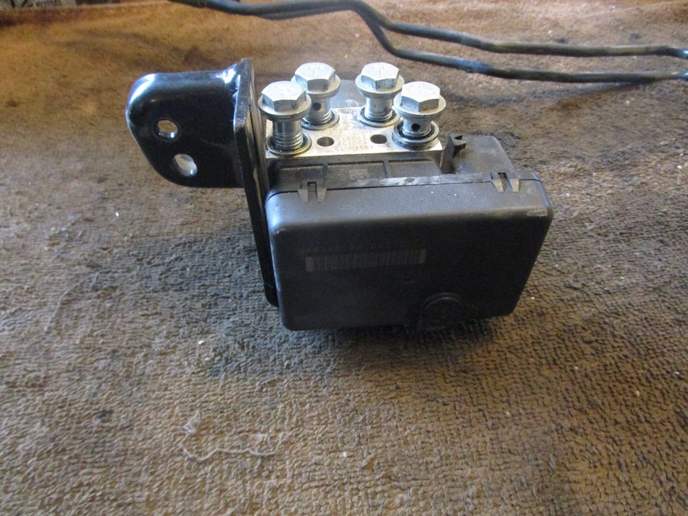 2012 Harley Davidson FLD 103 ABS brake pump module 48340-12