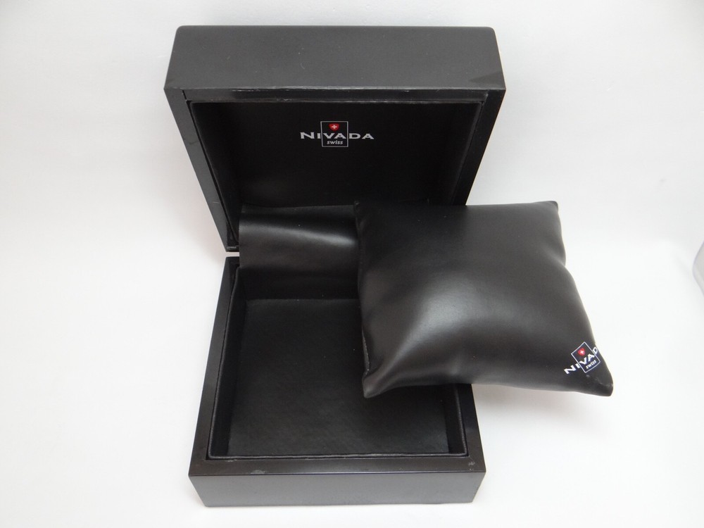 Nivada Watch Box Acrylic, Vintage 1990's-2000's