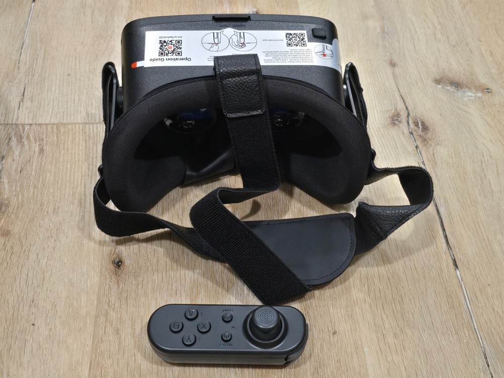 Destek VR5 Smartphone VR Headset w Controller Black