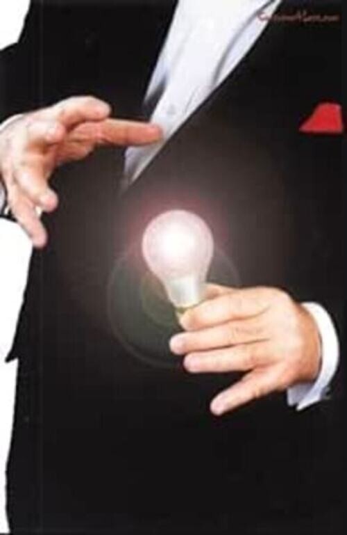 MAGIC HALLOWEEN LIGHT BULB!  Ring Model - Lights Up In Your Hand!