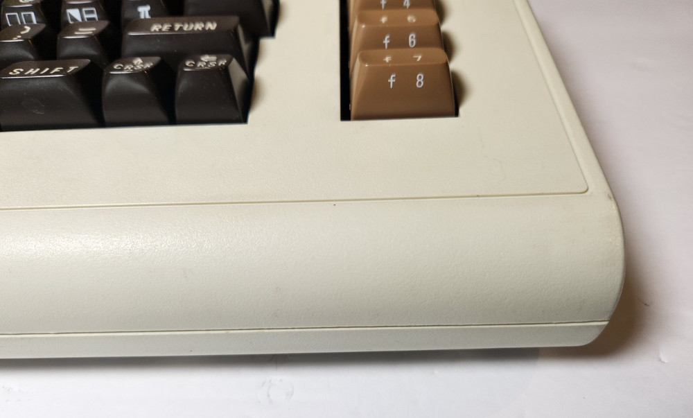 Vintage Commodore Vic 20 Computer Tested Powers New Capacitors