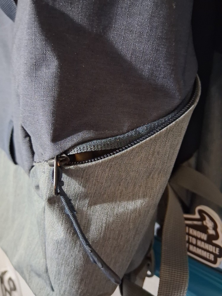 Thule Lithos 16L BACKPACK Carbon BLUE Excellent Condition