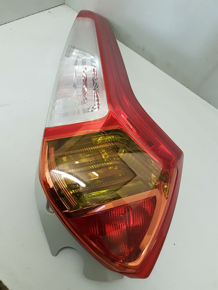 2015 MG 3 REAR DRIVER RIGHT SIDE LIGHT 220-40013