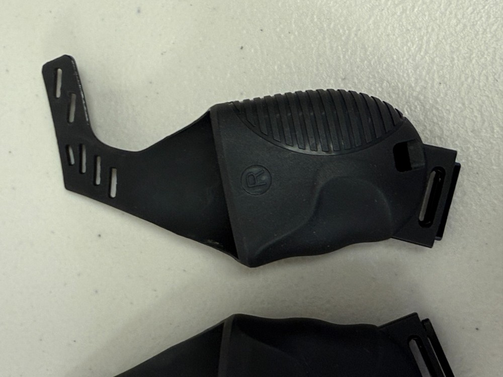 Controller Grip Cover for Oculus Quest 2 - Anti-Throw Sleeve
