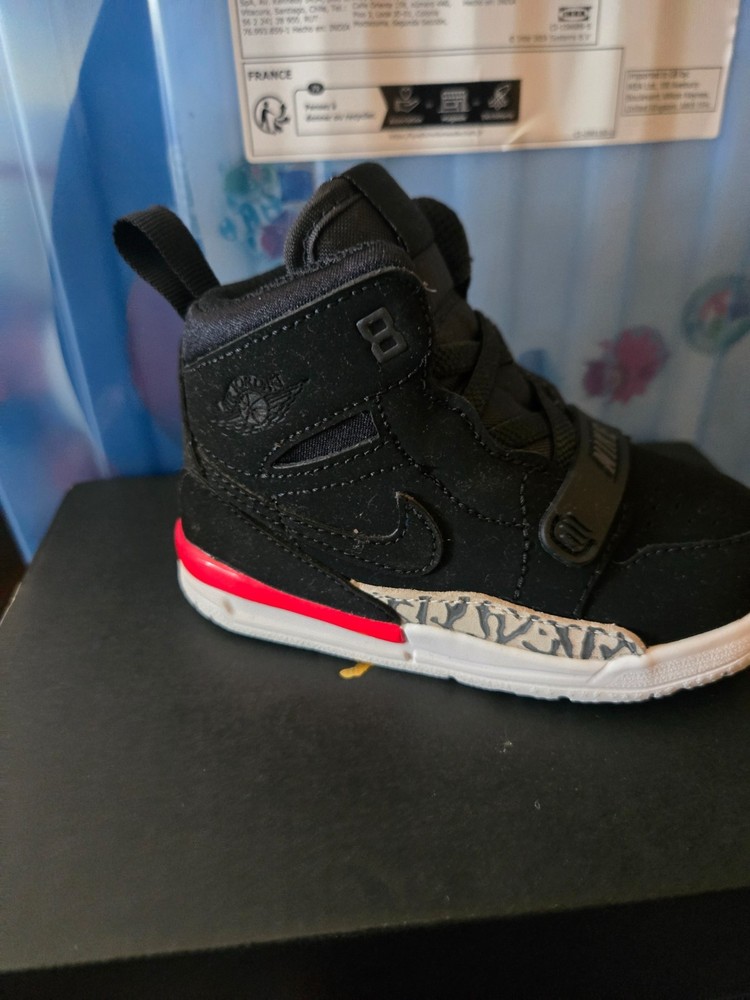 Boys Jordan legacy