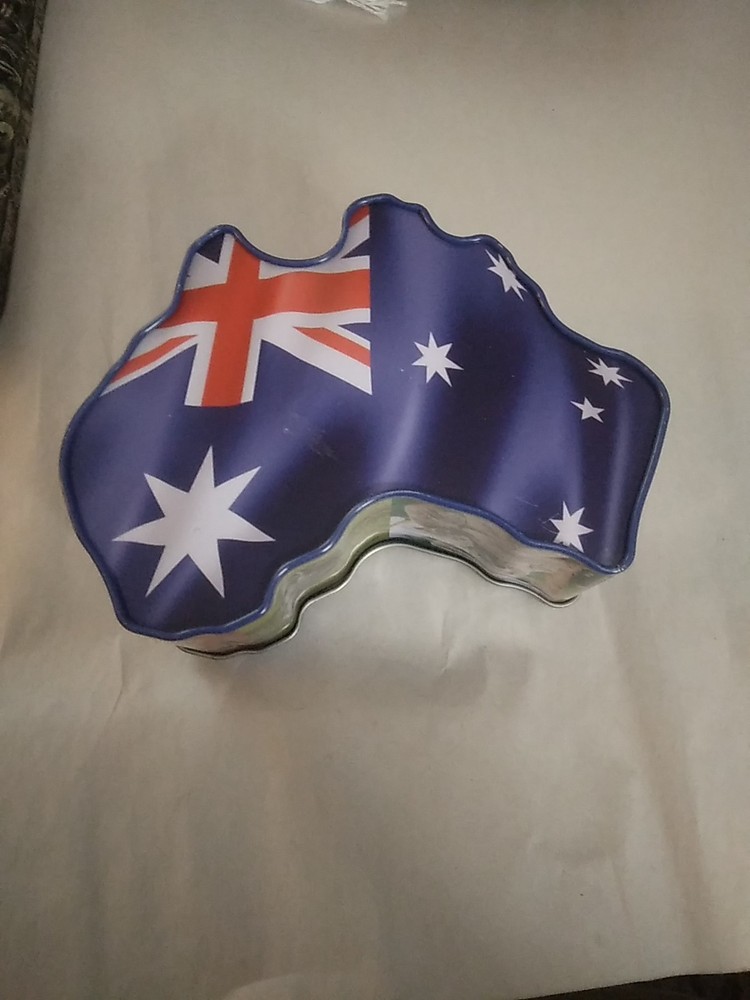 Australia Shaped Lidded Tin Box Sydney Outback Koala Decorative