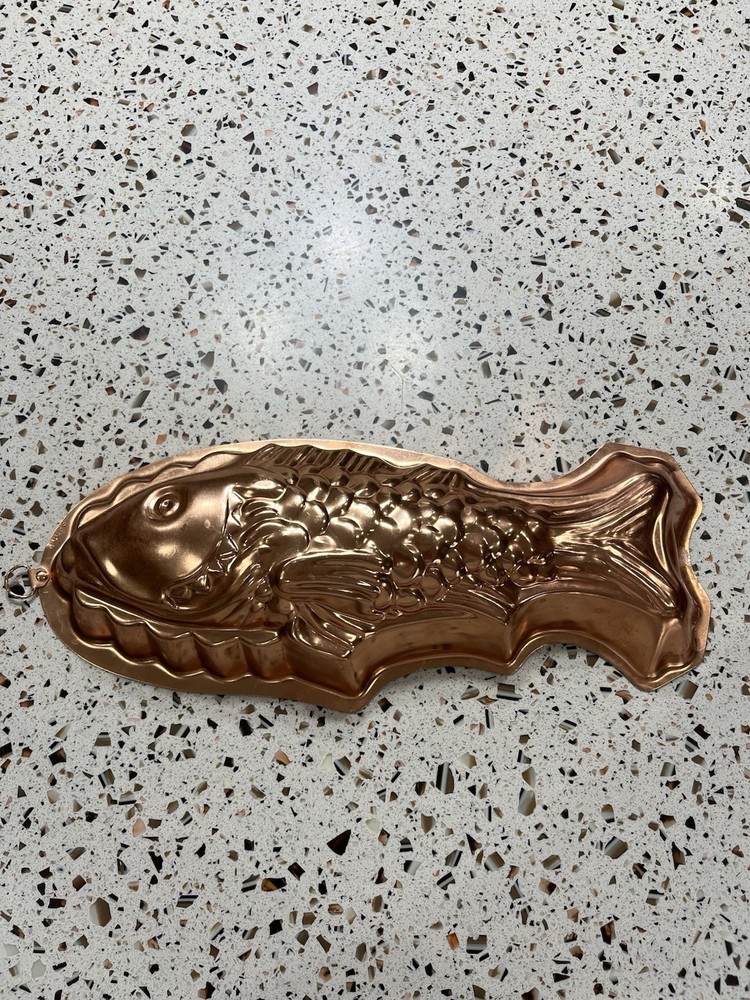 Copper 4 Cup Fish Mold Or Kitchen Decor
