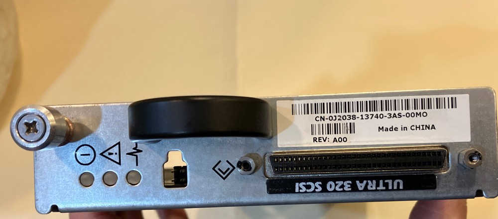 Dell PowerVault 220S AMP01 14-Bay Disk Array External Storage Enclosure -no HDDs