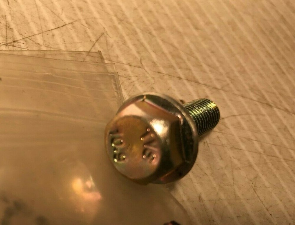 19M9869 GENUINE John Deere Original Equipment SOCKET HEAD SCREW BOLT
