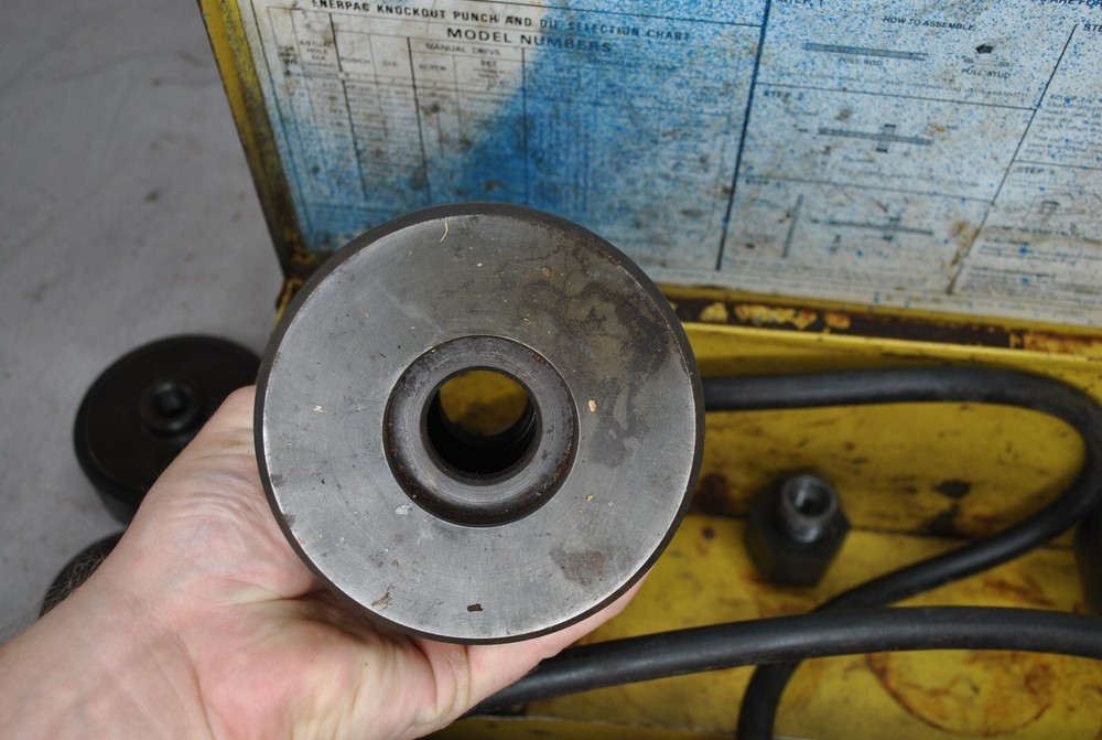 Geosource / ENERPAC 1/2" - 4” KNOCKOUT PUNCH & DIE SET HYDRAULIC PUMP RAM + CASE