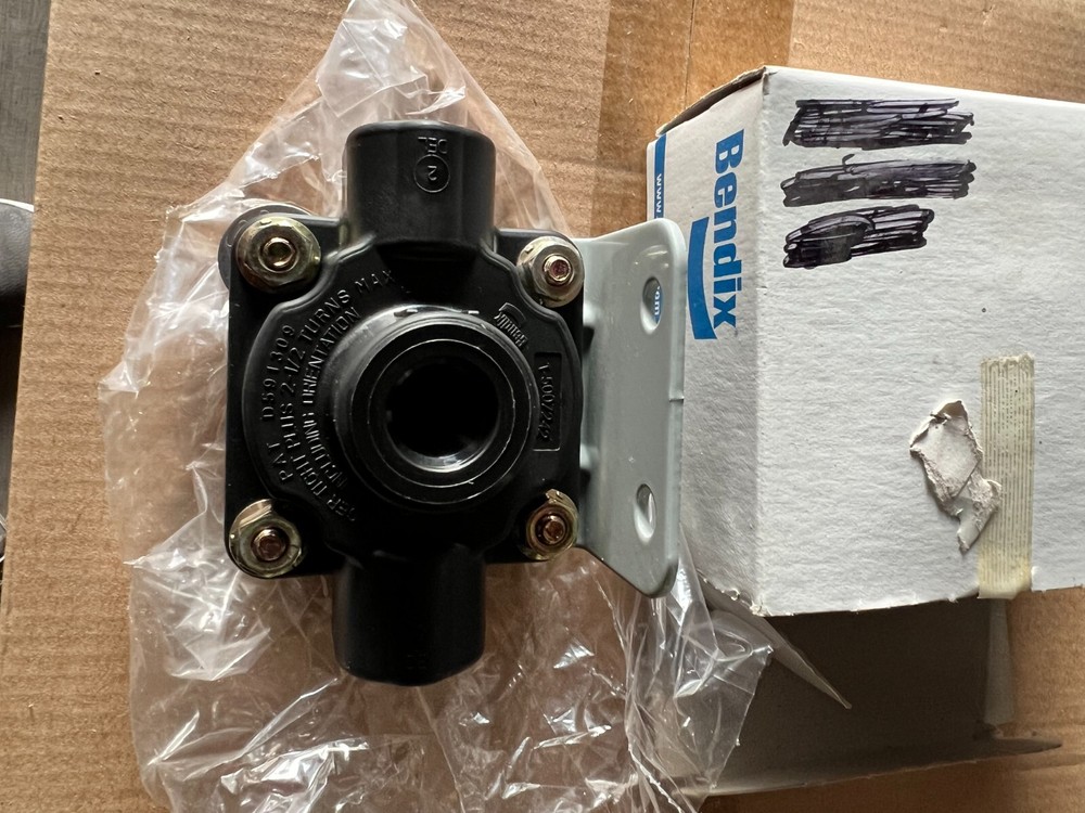 GENUINE BENDIX QUICK RELEASE VALVE 802741