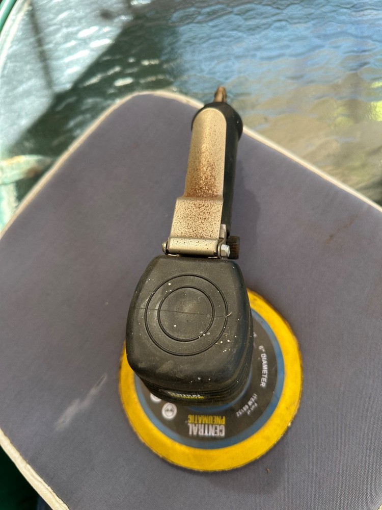 Central Pneumatic 6" orbital sander works