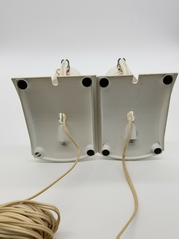 Bose Fresspace 3 Single Cube White Speakers