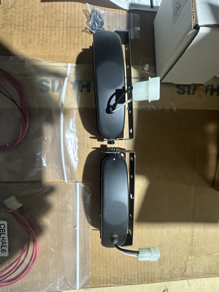 Sound off signal universal solid state flasher & 2 Amber multi pattern Light Kit