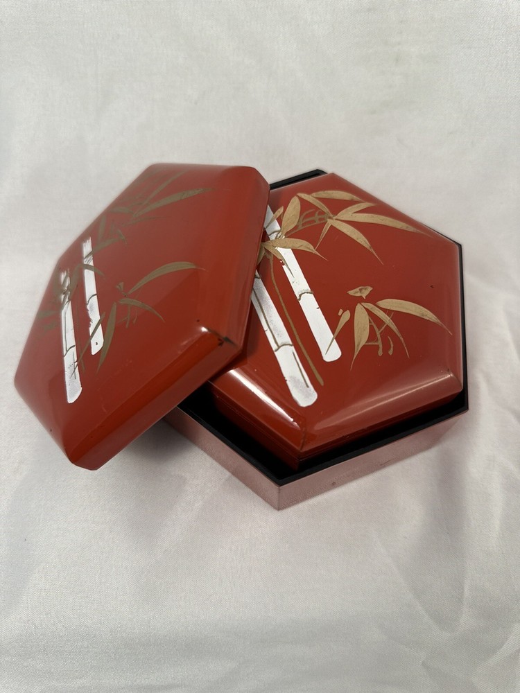 VTG Japanese Red Lacquer Nesting Boxes Gold Bamboo 5” x 4” x 3”
