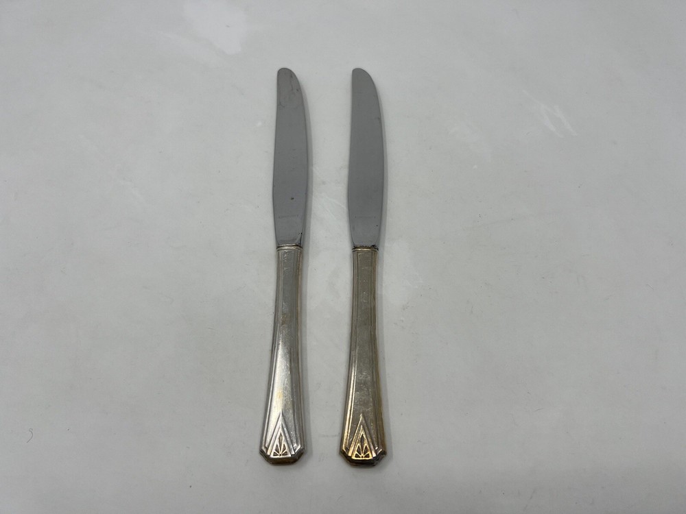 Oneida Deauville pattern Community Plate 2 Modern Dinner Knives Flatware 9-1/4"