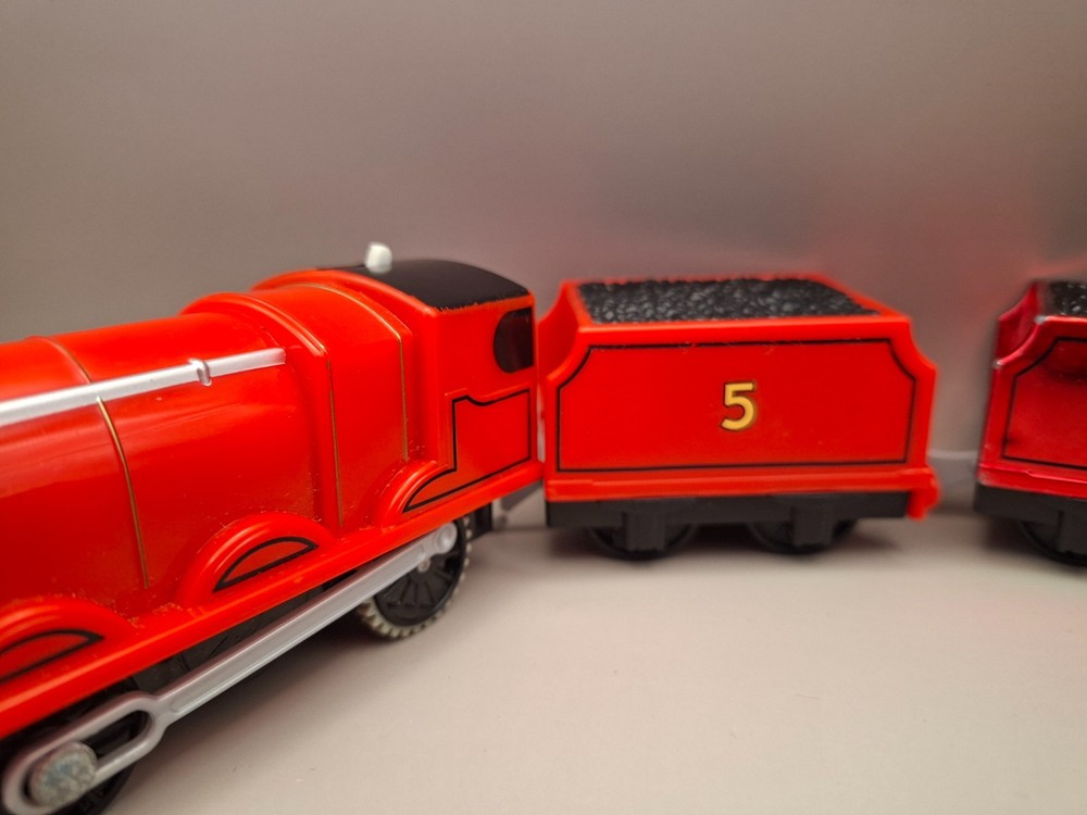 Scared James Trackmaster Train Motorized - 2013 Mattel Thomas the Tank Engine