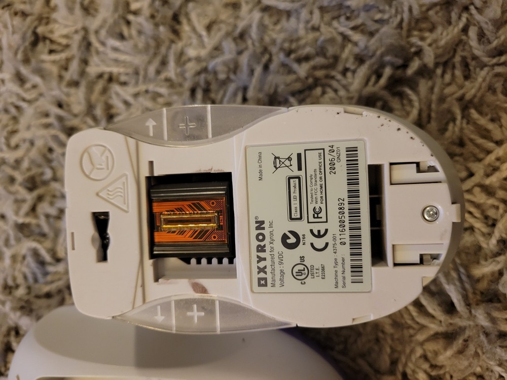 Xyron Design Runner 4375-001 Handheld Printer With Base