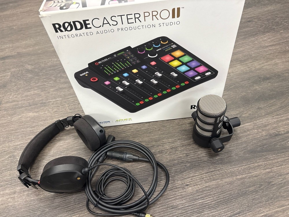 RODECASTER PRO II (B06010318)