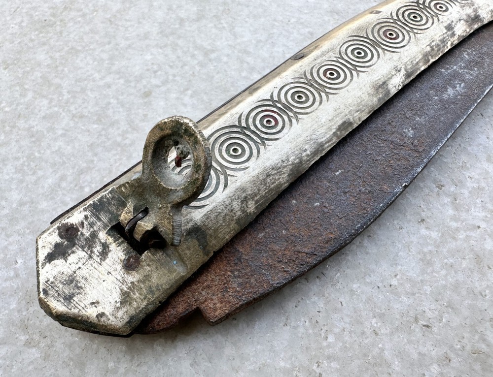 Antique Old Hand Crafted Brass Handle Iron Blade Folding Locking System Knife