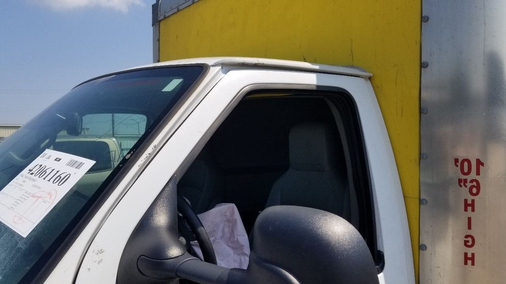 24 FORD E350 SUPER DUTY DOOR FRONT LEFT DRIVER WHITE