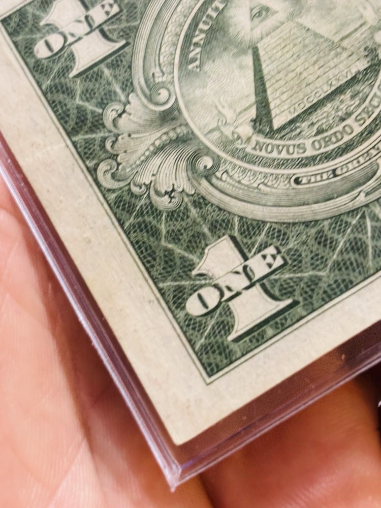 Crisp! 1935c 1$ Silver Certificate ERROR MISCUT Nice Pronounced Line