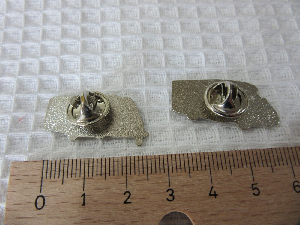 CAMPERVAN & CARAVAN pin badges (#30)