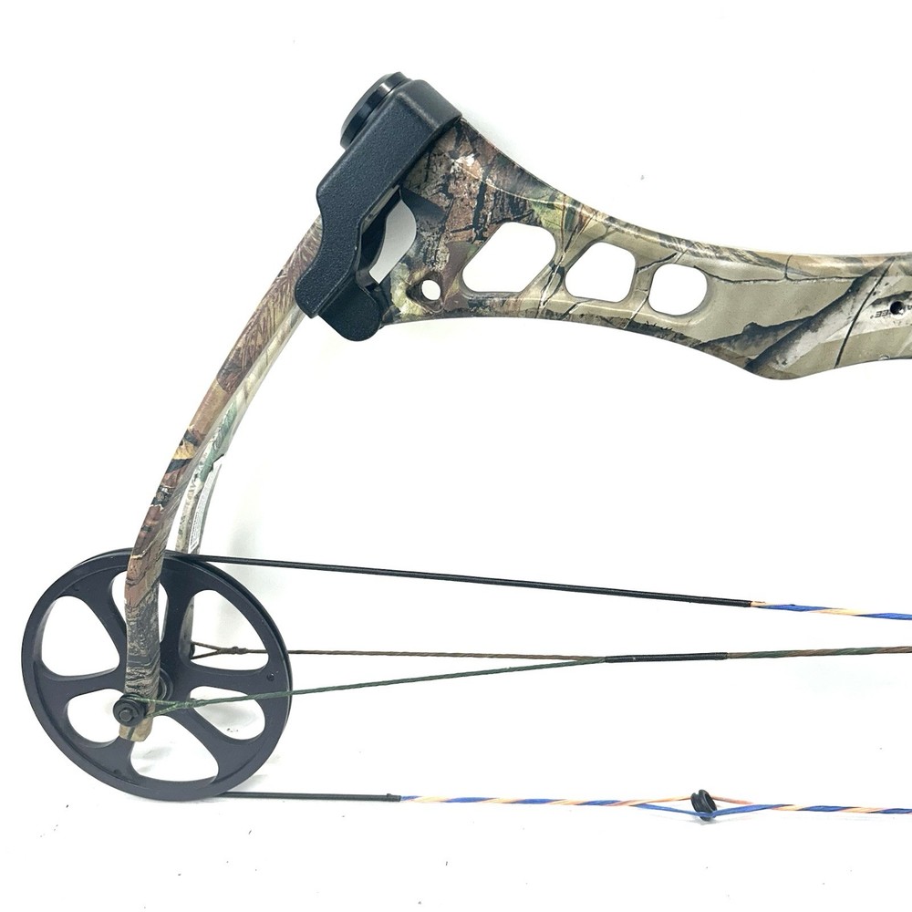 Bear Encounter Bow RH 27-32" / 60lbs.