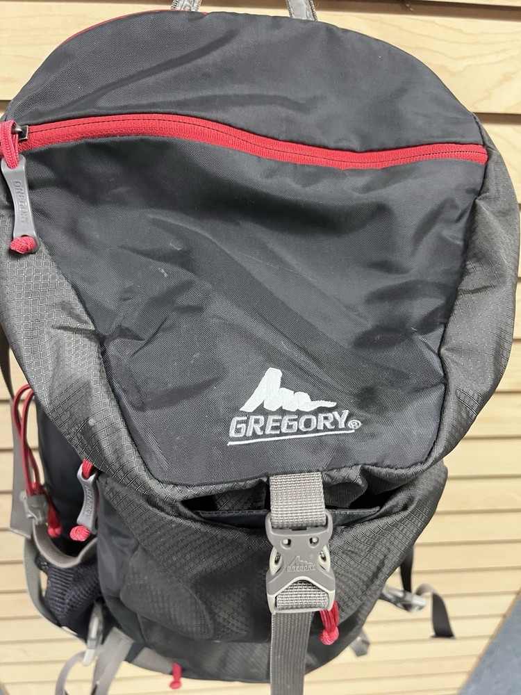Gregory Z30 Hiking Backpack 30L Size Medium Grey Backpacking Camping