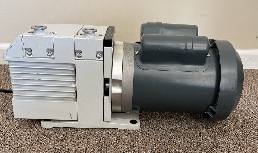 Leybold Trivac S8B Vacuum Pump
