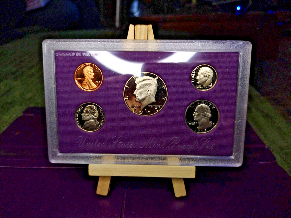 1992 U.S. Mint Proof Set Original Packaging
