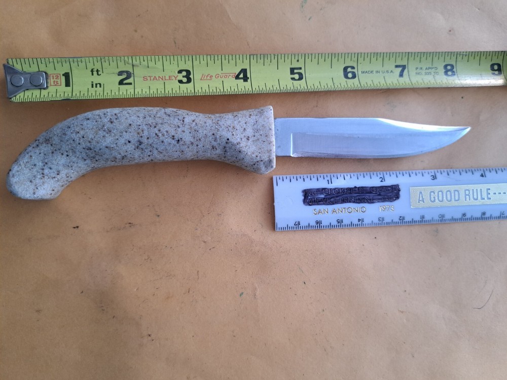 NICE Small Hunting Knife. Small Game. Corian? Handle